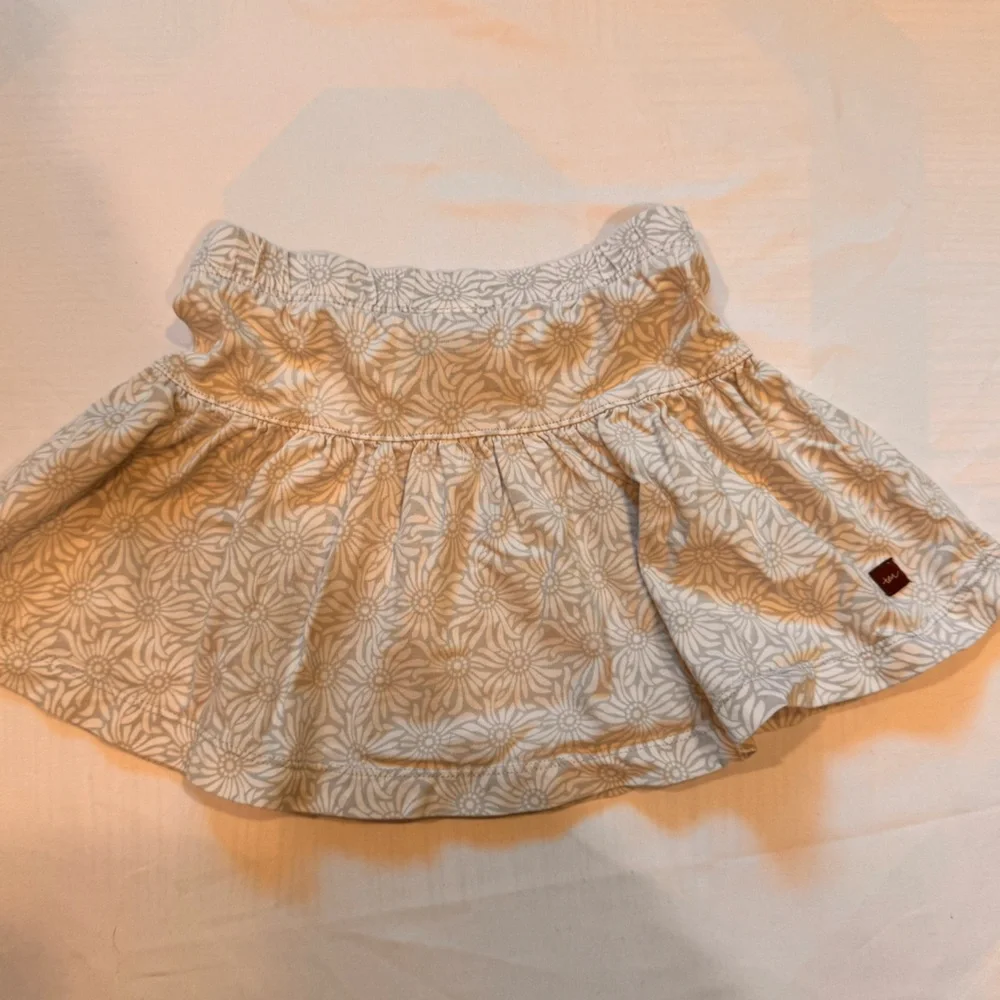 Tea Collection Cream‎ Floral Kids Skirt